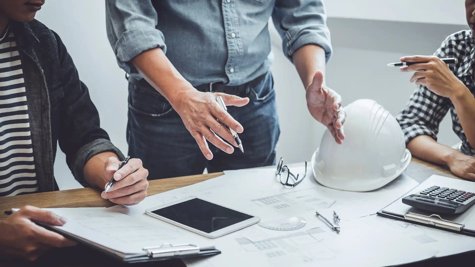Lighting disputes - Consultants looking at plans
